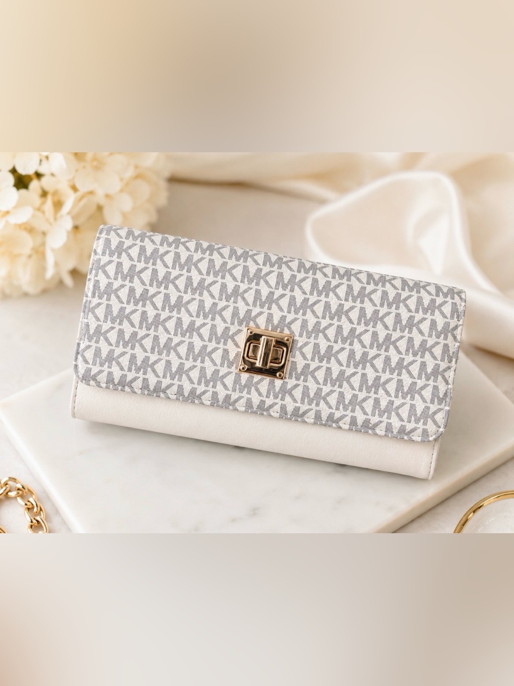 Michael Kors Signature Vanilla Flap Wallet Checkbook Wallet Beige MK Logo